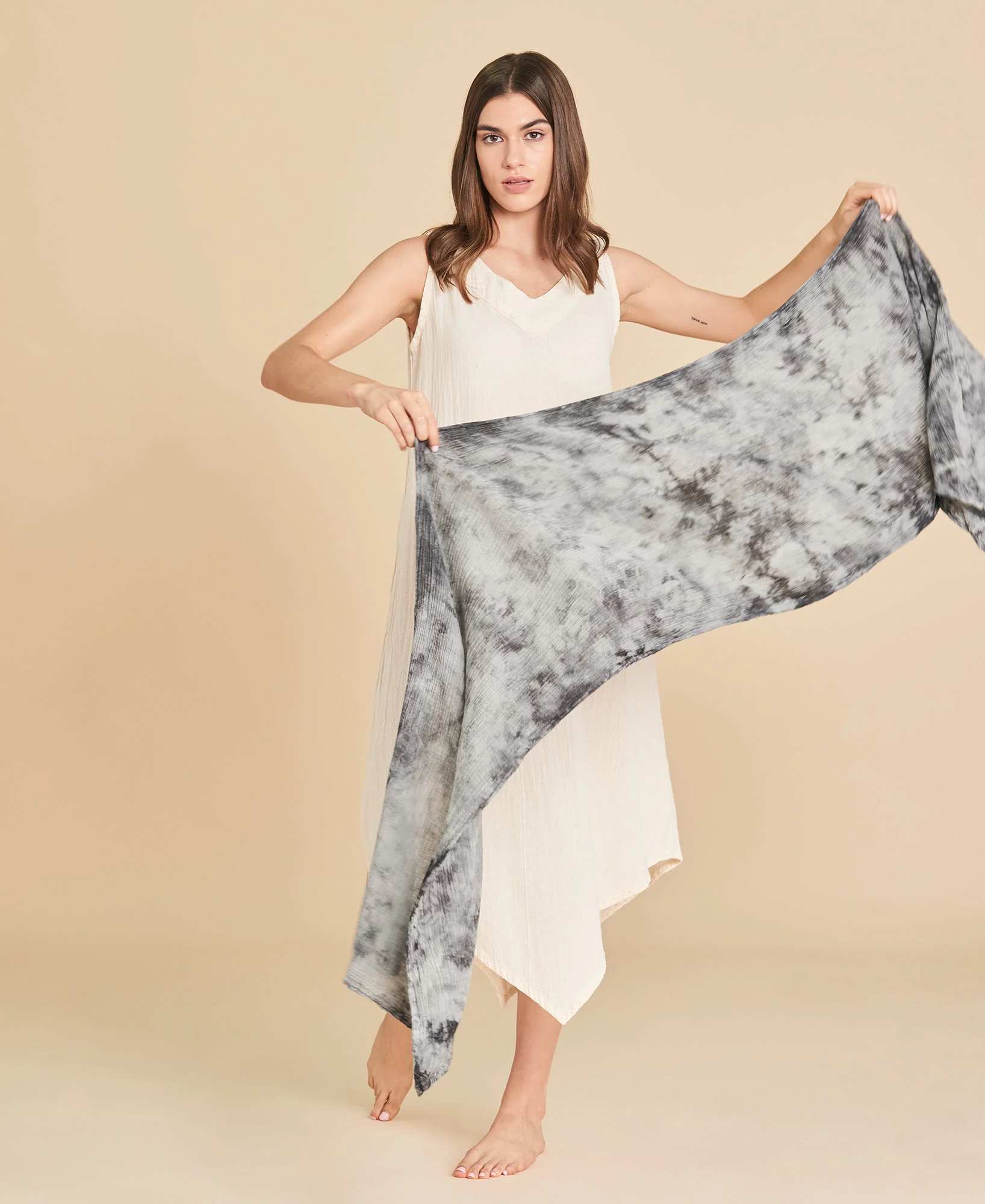 Écharpe en gaze de coton gaufrée Shawl couleur Tie and Dye