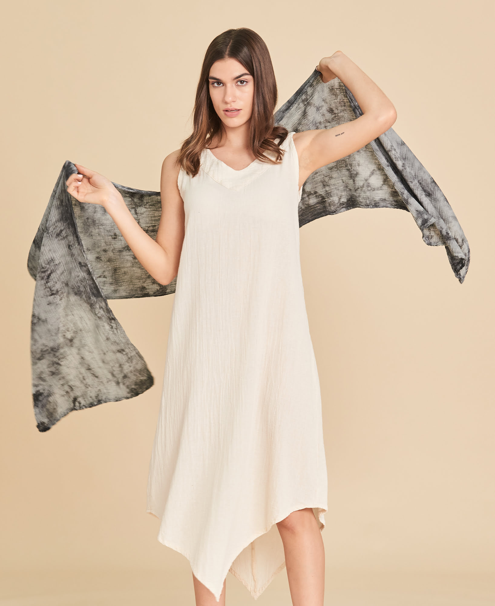 Écharpe en gaze de coton gaufrée Shawl couleur Tie and Dye