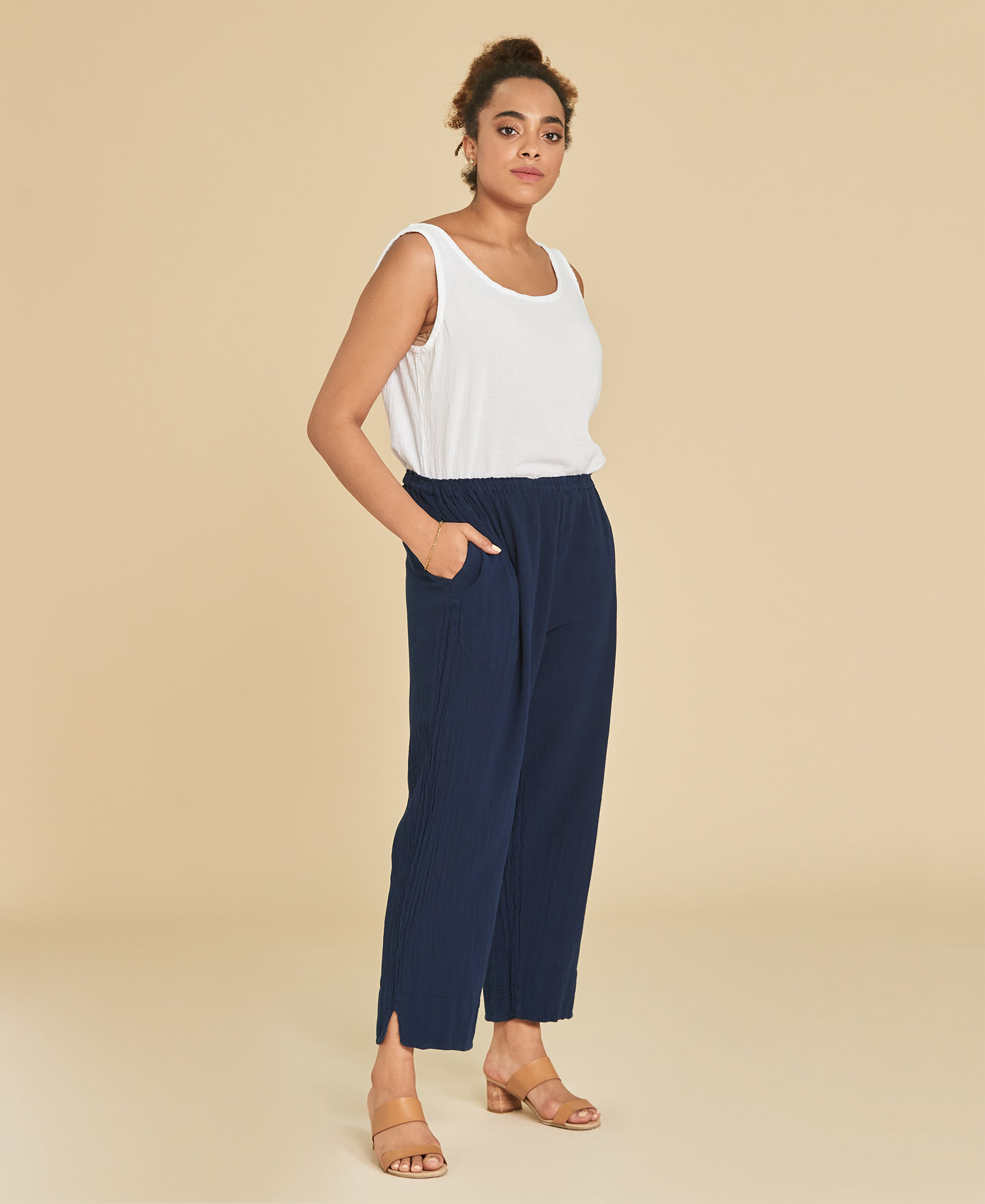Pantalon ⅞ fluide en coton avec poches Fiona couleur Bleu marine