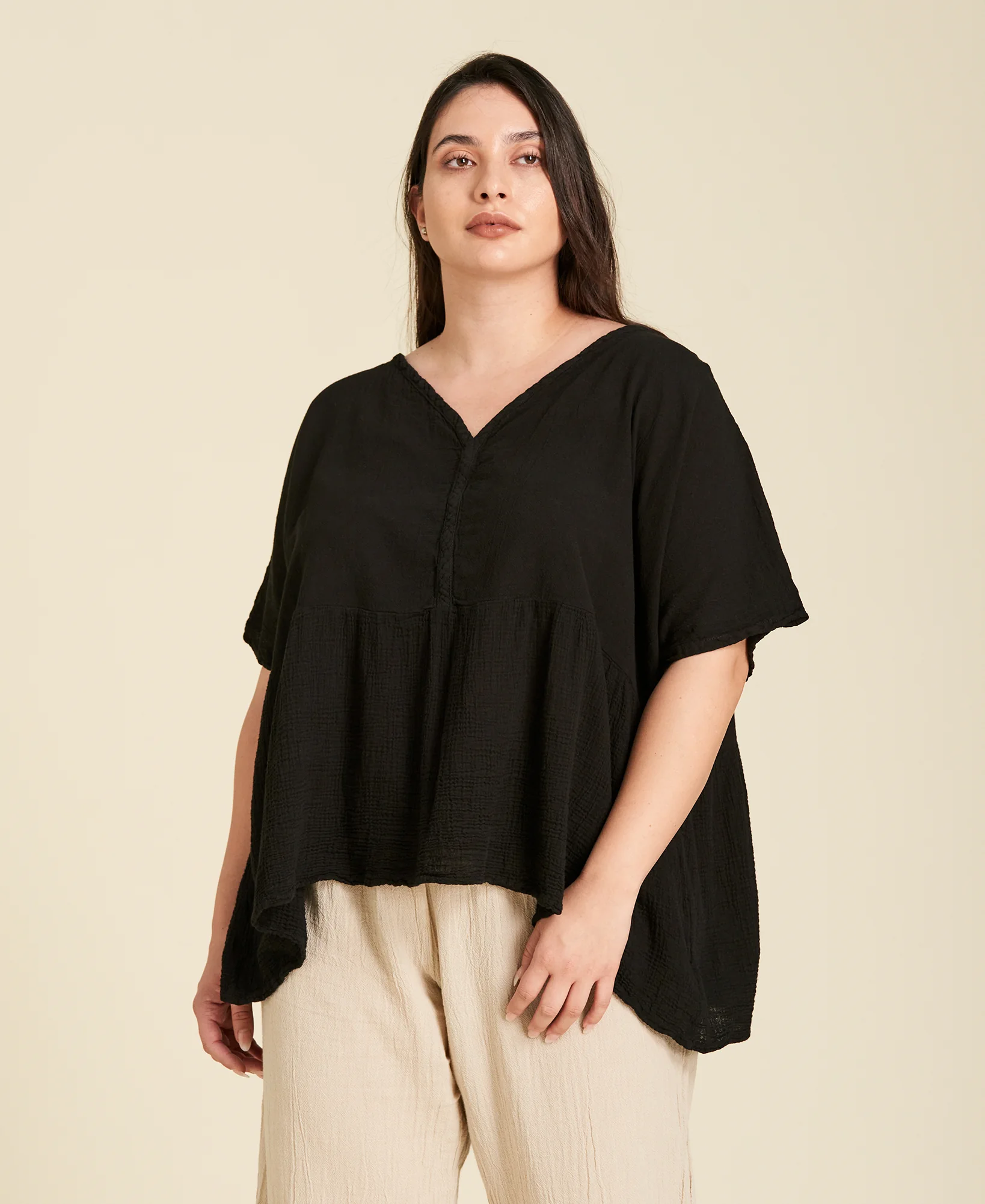 Blouse ample en coton à manches courtes London en couleur Black