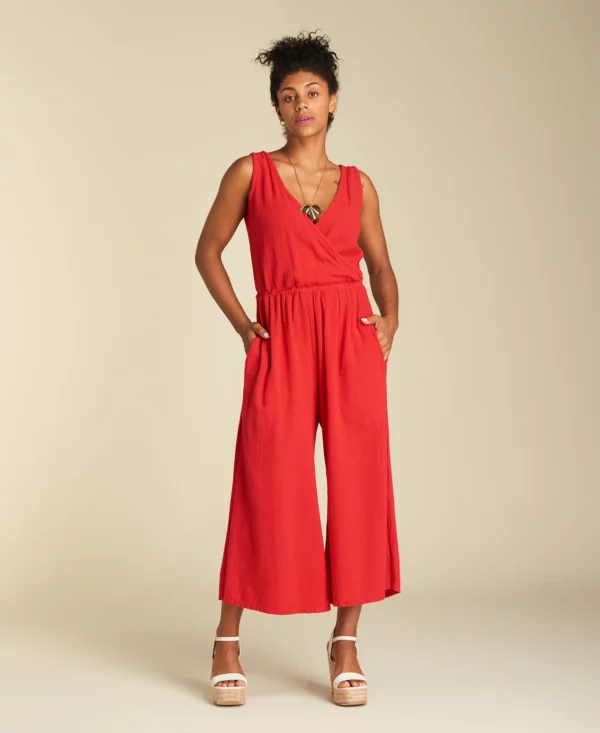 leonora_crimson_01 Leonora