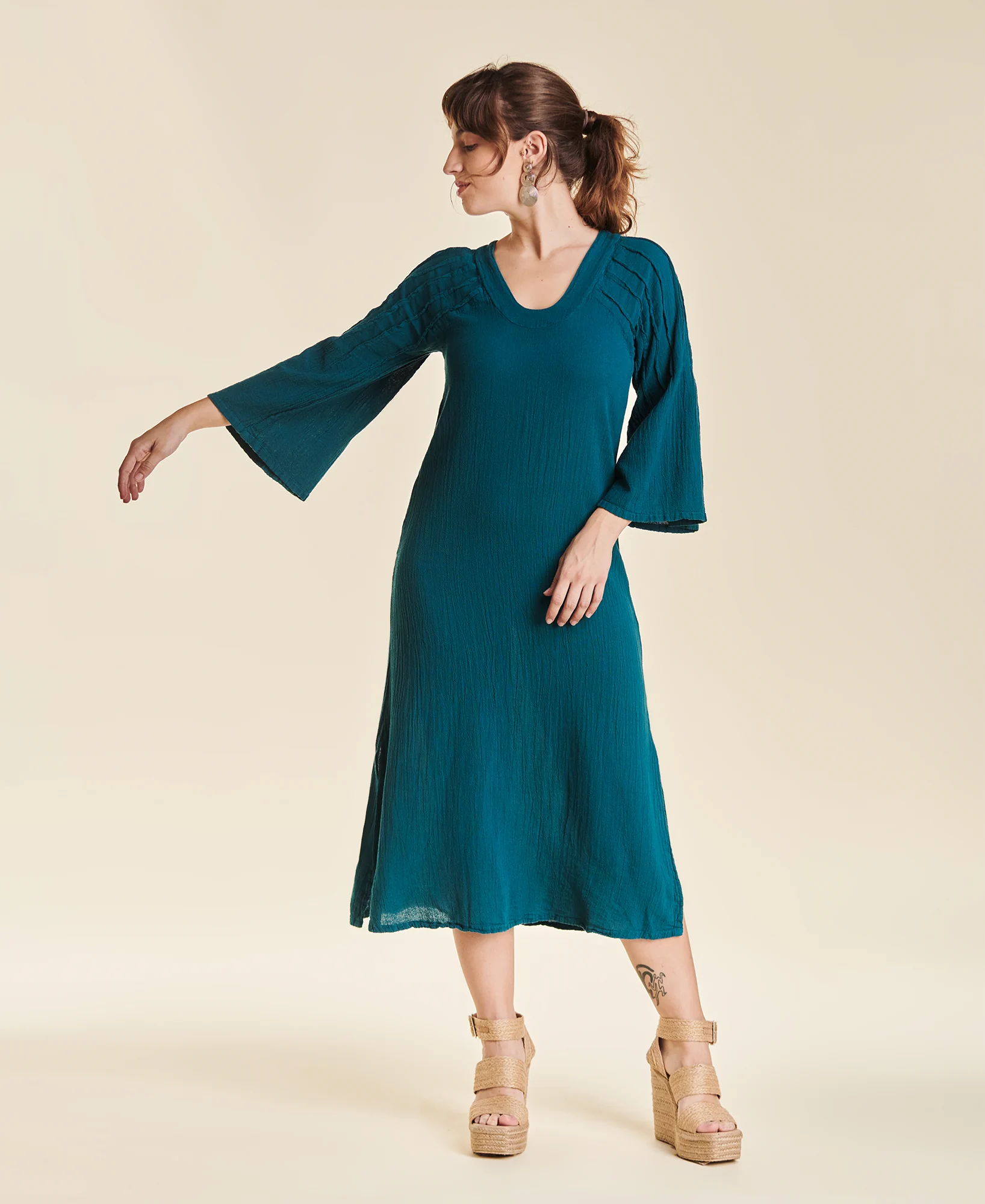 Robe midi en coton à manche longue évasée